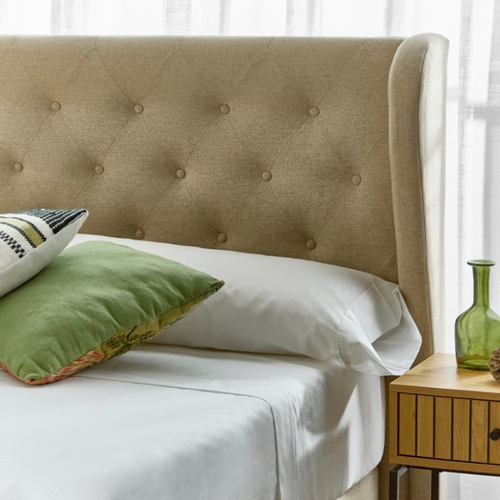 Pack Botticelli | Cabecero Con Botón + Cama Venecia Haya